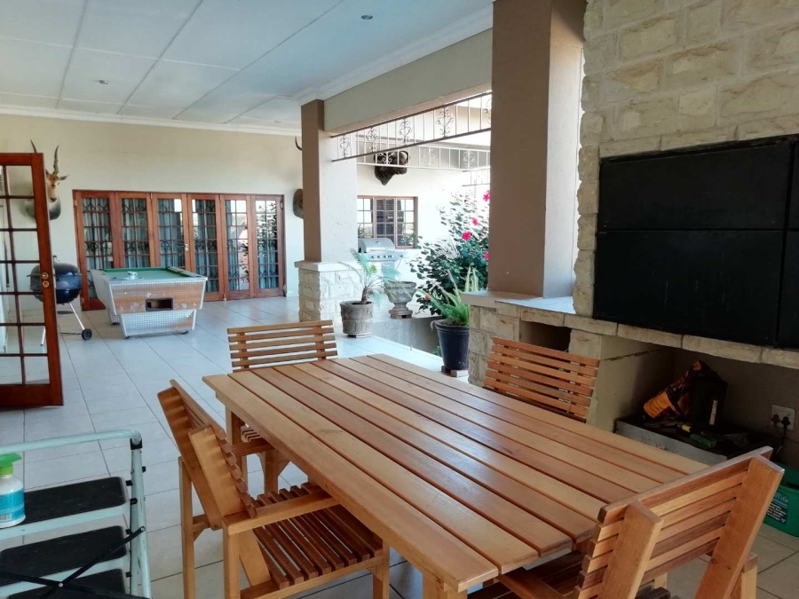 5 Bedroom Property for Sale in Keidebees Northern Cape